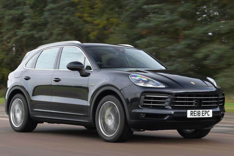  Porsche Cayenne E-Hybrid (PO536) 2018 года  (UK) (фото 9 из 13)